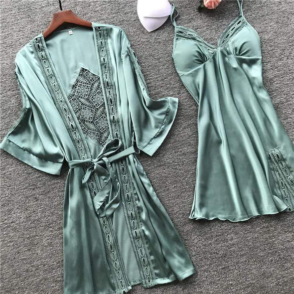 Vera Robe & Slip x Classic